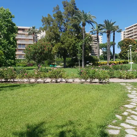 2p Calme , Ideal Famille , Piscine , Tennis , Wifi , Parking * Antibes