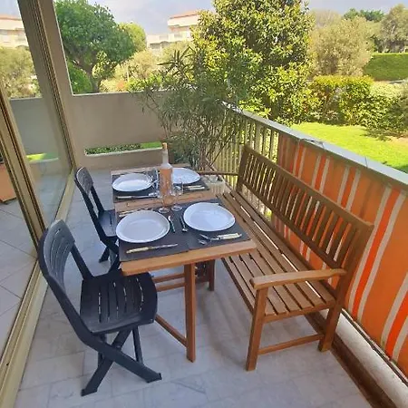 2p Calme , Ideal Famille , Piscine , Tennis , Wifi , Parking Apartment *